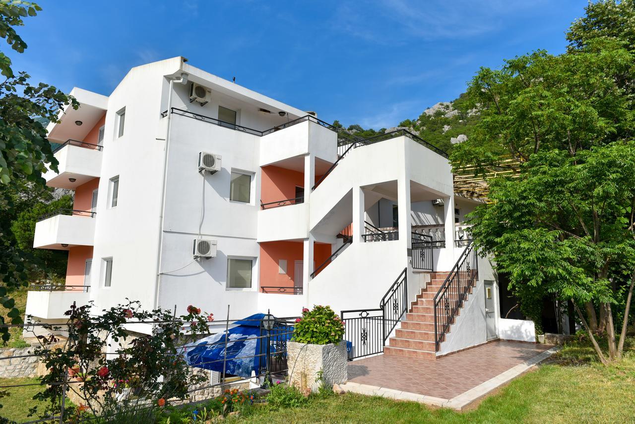 Čanj Apartmani Stanisic מראה חיצוני תמונה