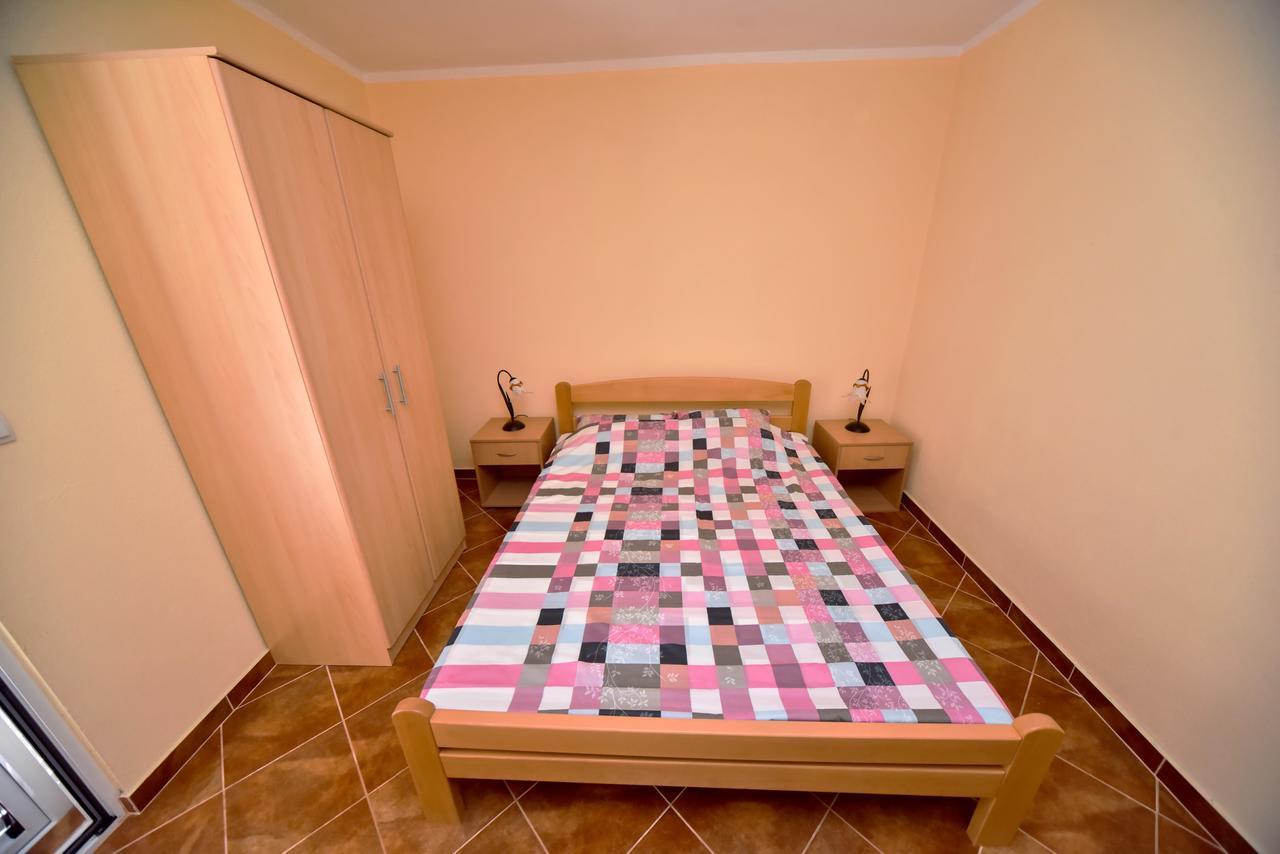 Čanj Apartmani Stanisic מראה חיצוני תמונה