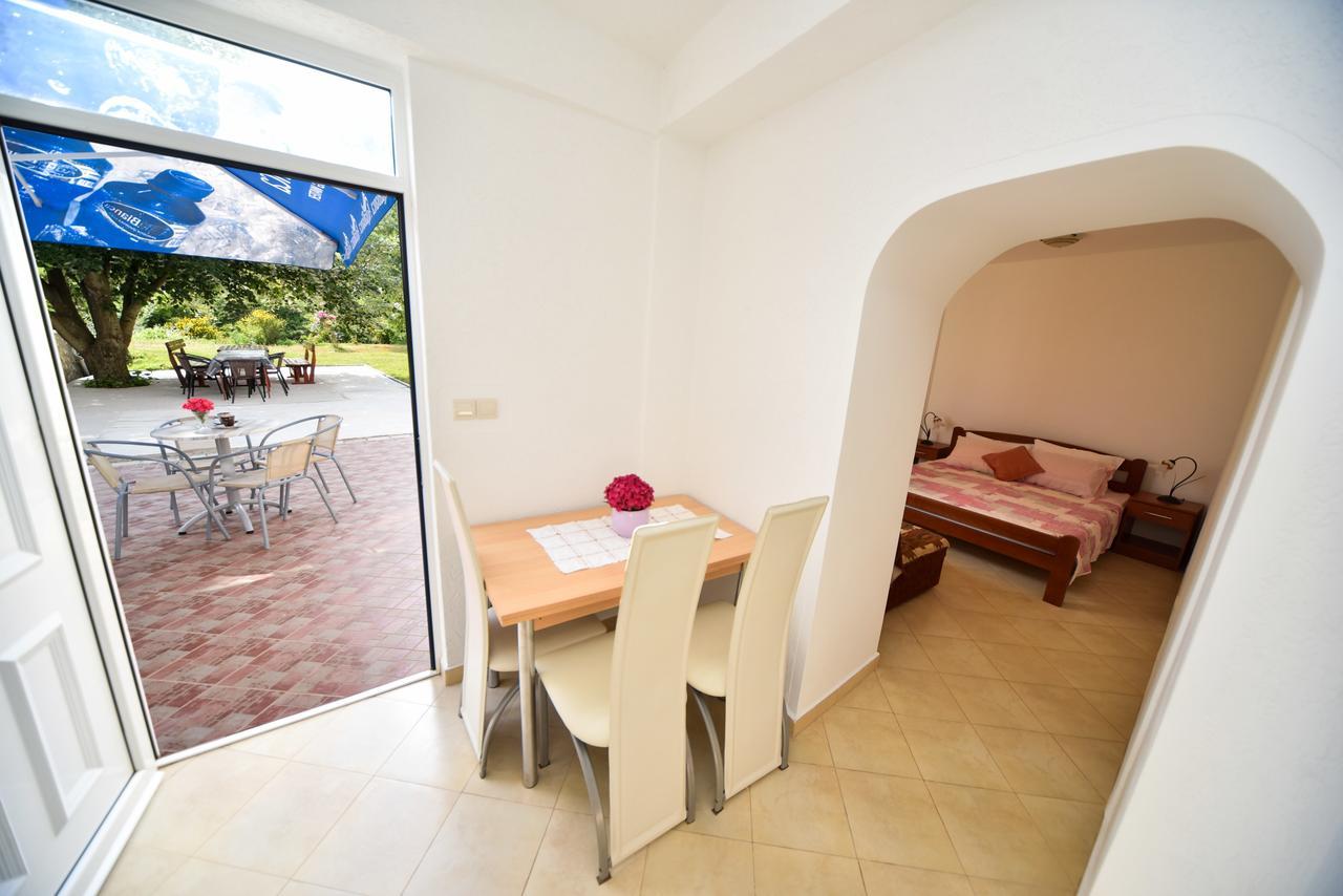 Čanj Apartmani Stanisic מראה חיצוני תמונה
