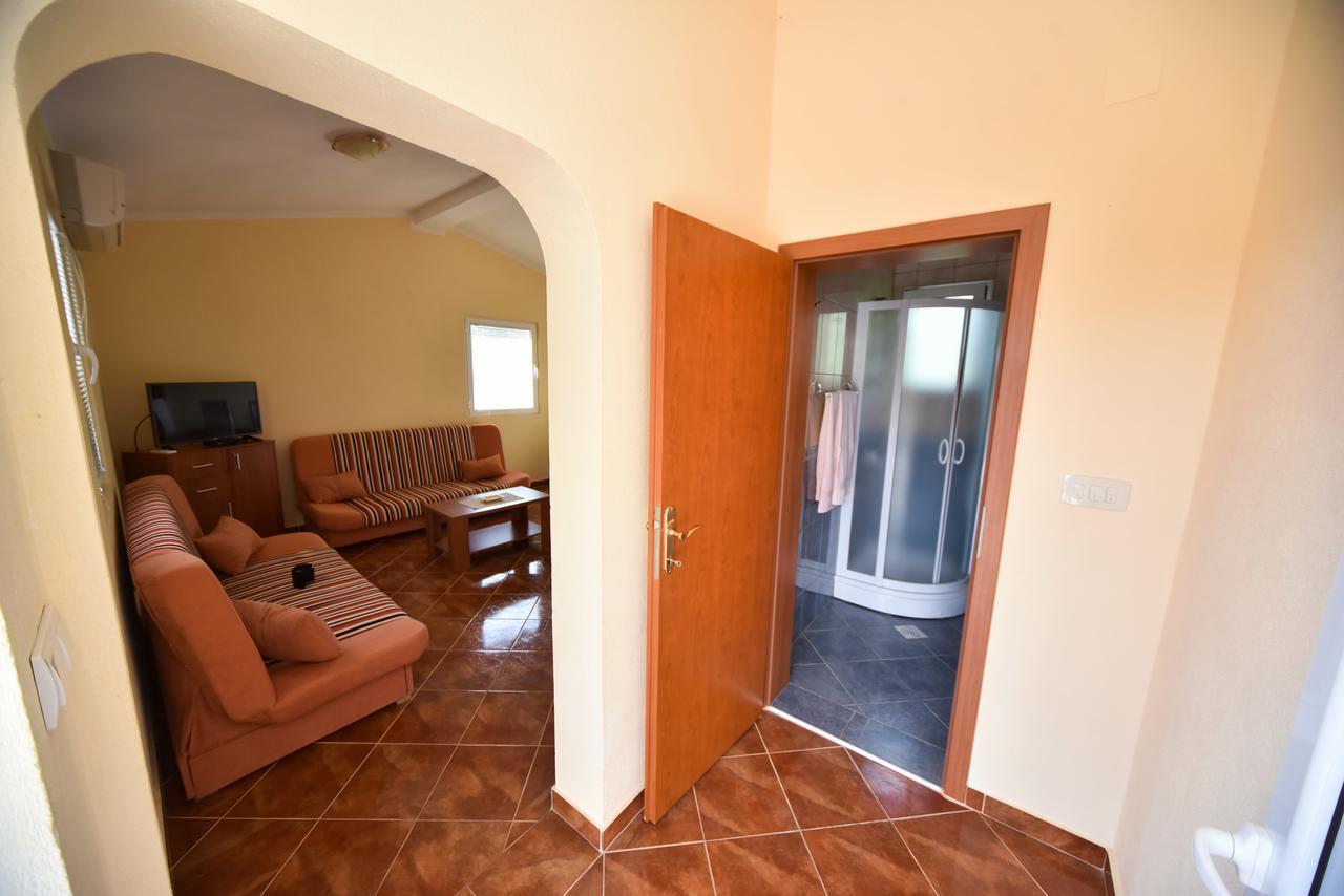 Čanj Apartmani Stanisic מראה חיצוני תמונה