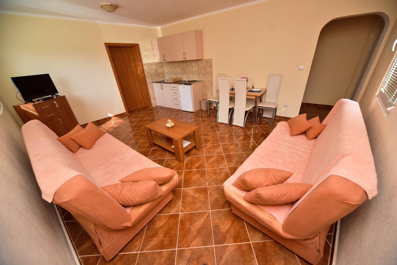 Čanj Apartmani Stanisic מראה חיצוני תמונה